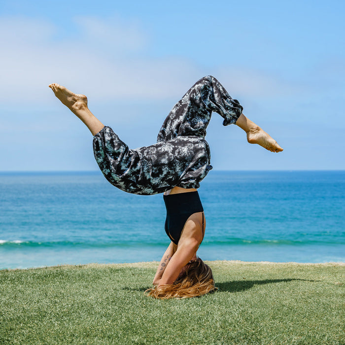 The Best Alternative to Leggings for Yoga - LotusAndLuna