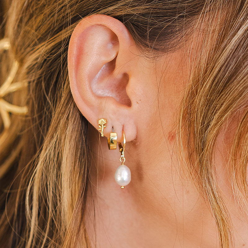 Pearl Drop Earrings