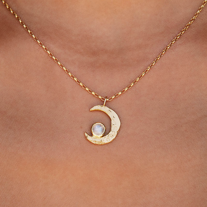 Moon Glow Necklace